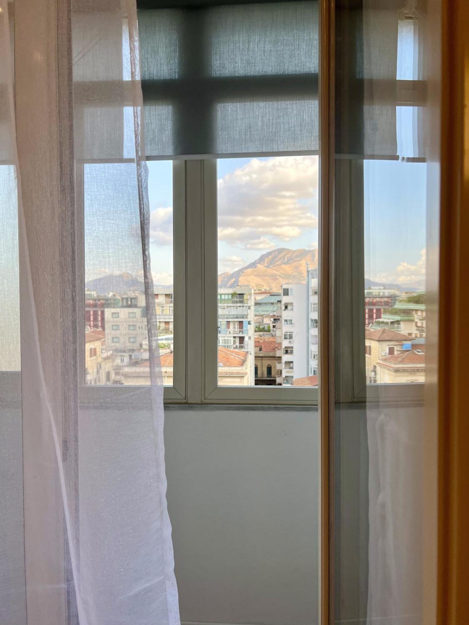 Politeama Charming Apartment Palermo Esterno foto